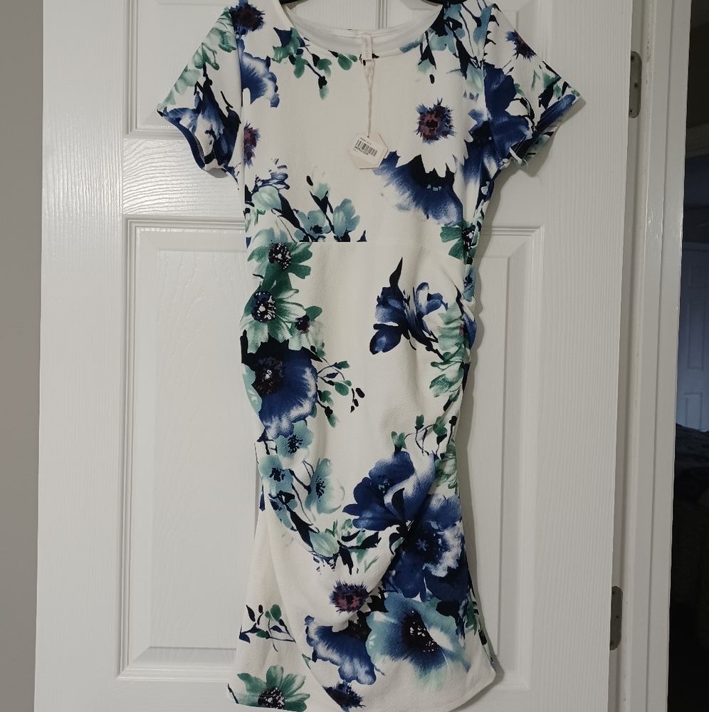 Floral Maternity Dress - Picture 1 of 3
